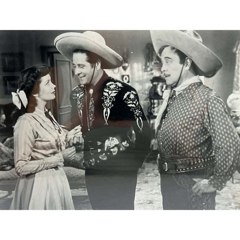 The Girl From San Lorenzo Framed Movie Still Photo Duncan Renaldo Leo Carrillo - Picture 2 of 6
